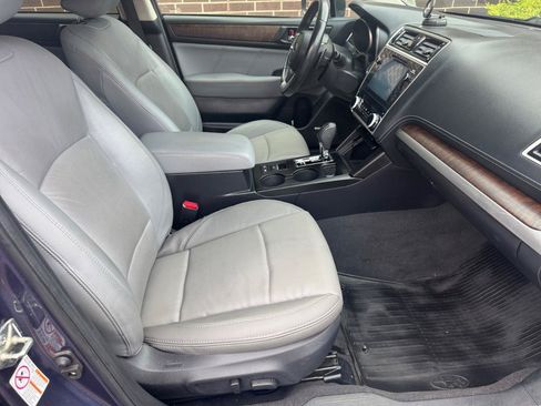 Used 2018 Subaru Outback 2.5i Limited AWD/4WD image 13