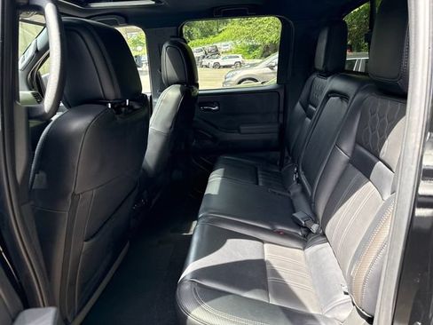 Used 2022 Nissan Frontier PRO-4X w/ Pro-4X Premium Package AWD/4WD image 12
