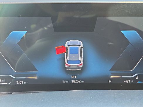 Used 2024 BMW X5 sDrive40i w/ Parking Assistance Package image 24