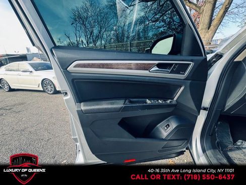 Used 2018 Volkswagen Atlas SEL Premium AWD/4WD image 19