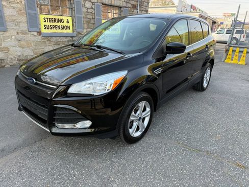 Used 2016 Ford Escape SE AWD/4WD image 2