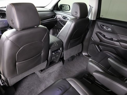 Used 2020 Chevrolet Traverse RS w/ LPO, Floor Liner Package image 54