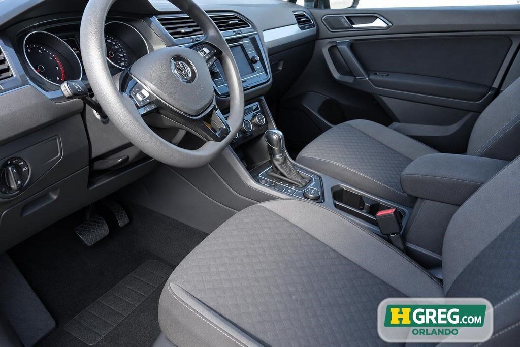 Used 2018 Volkswagen Tiguan S w/ 3rd Row Seat Package AWD/4WD image 7