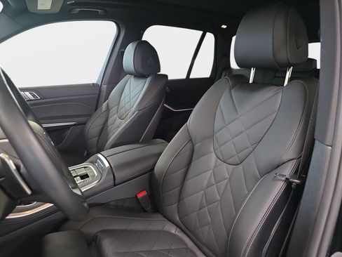 Used 2025 BMW X5 xDrive40i image 17