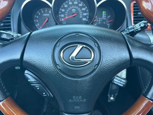 Used 2002 Lexus SC 430 Convertible RWD image 18