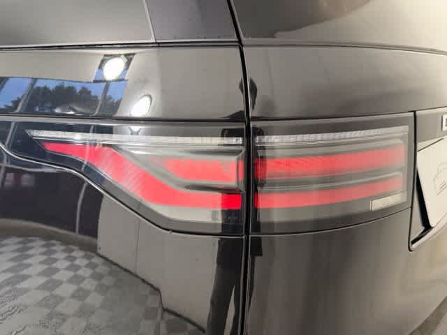 New 2026 Land Rover Discovery Limited Edition AWD/4WD image 13
