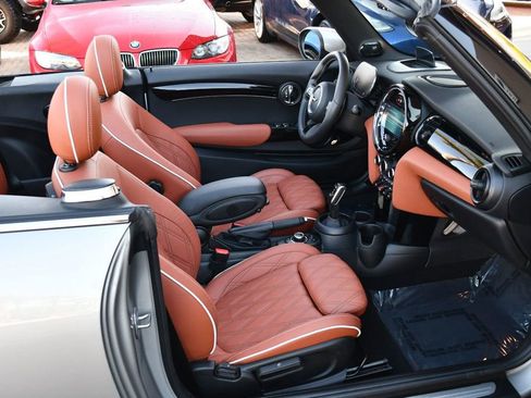 Used 2023 MINI Cooper S image 19