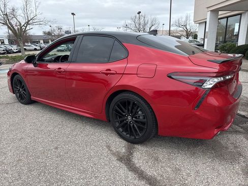 Used 2022 Toyota Camry XSE w/ Navigation Package image 9
