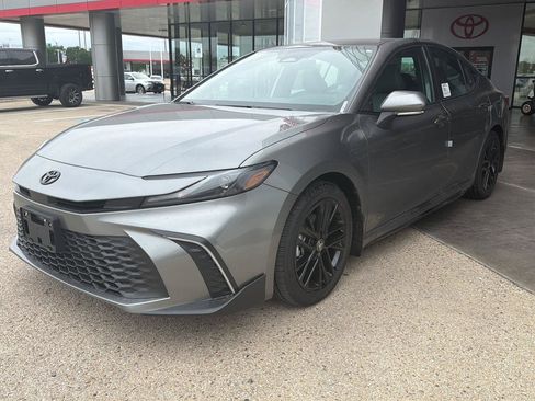 Certified 2026 Toyota Camry SE w/ Convenience Package FWD image 3