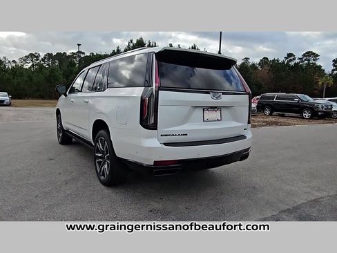 Used 2021 Cadillac Escalade ESV Sport Platinum w/ Heavy-Duty Trailer Package image 29