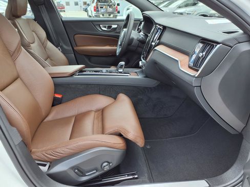Certified 2023 Volvo S60 B5 Ultimate FWD image 11