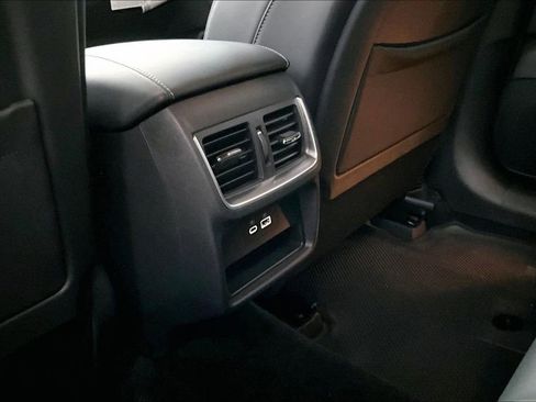 Used 2025 INFINITI QX50 Sport image 32