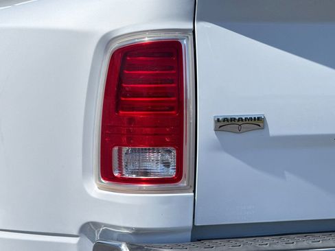 Used 2014 RAM 3500 Laramie RWD image 26