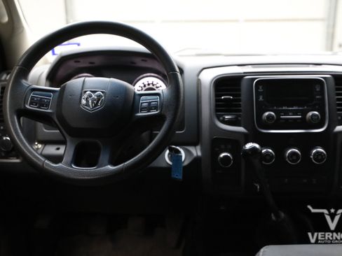 Used 2016 RAM 3500 Tradesman w/ Chrome Appearance Group AWD/4WD image 8