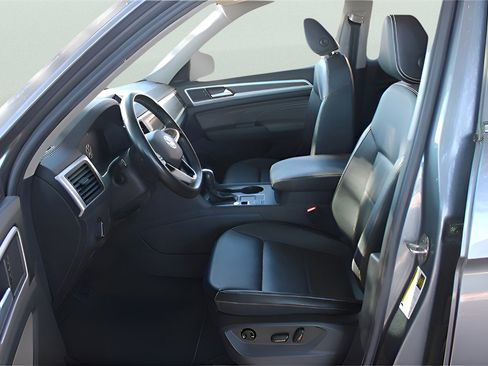 Used 2023 Volkswagen Atlas SE image 13