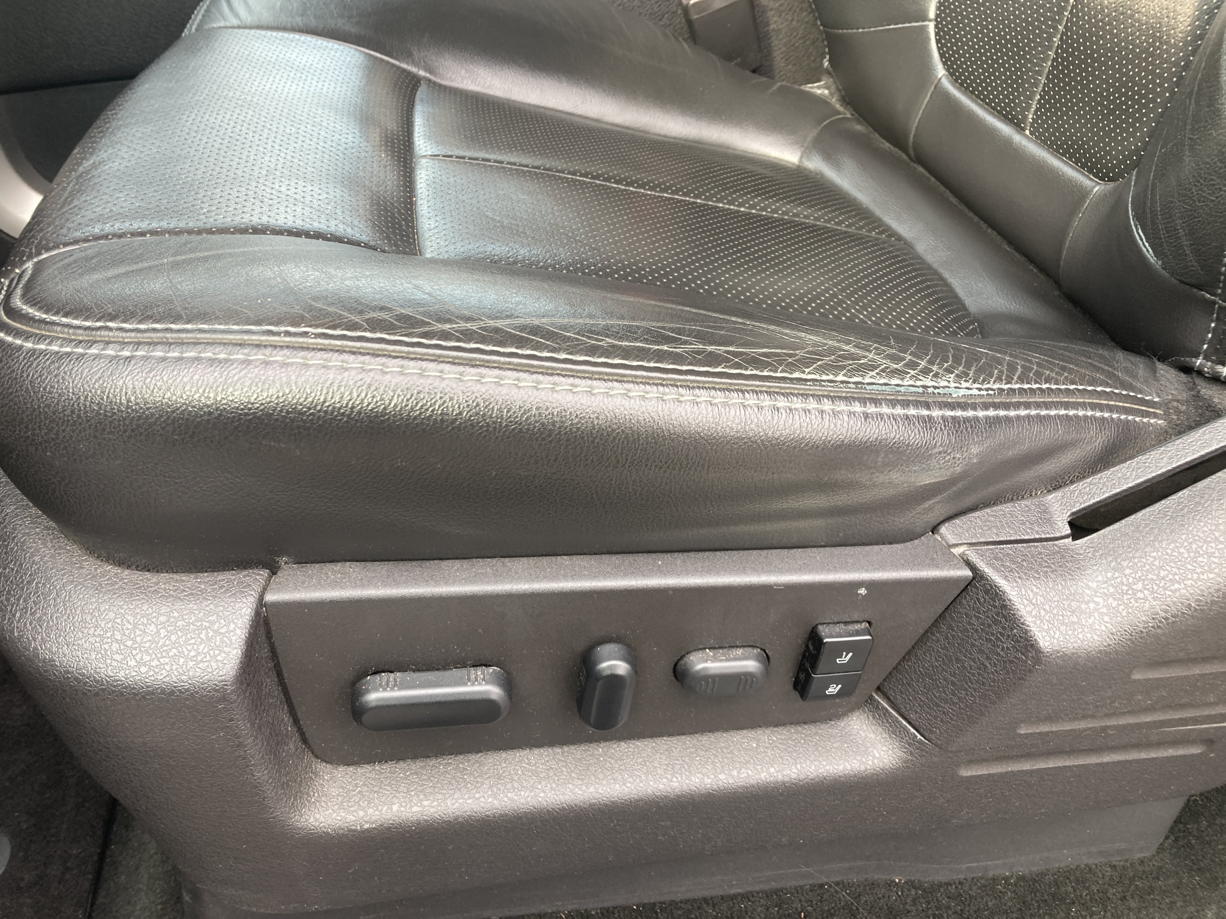 Used 2012 Ford F150 Lariat w/ Lariat Chrome Pkg AWD/4WD image 14