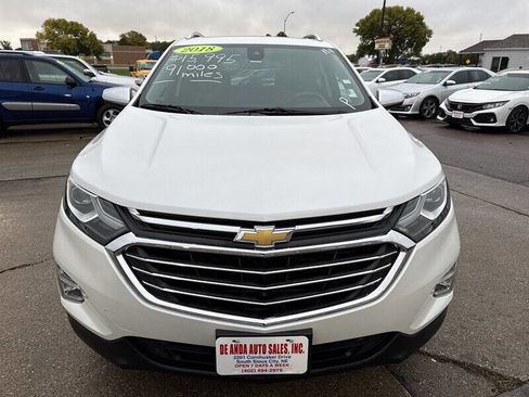 Used 2018 Chevrolet Equinox Premier image 12
