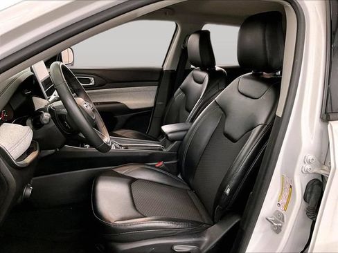 Used 2022 Jeep Compass Latitude AWD/4WD image 24