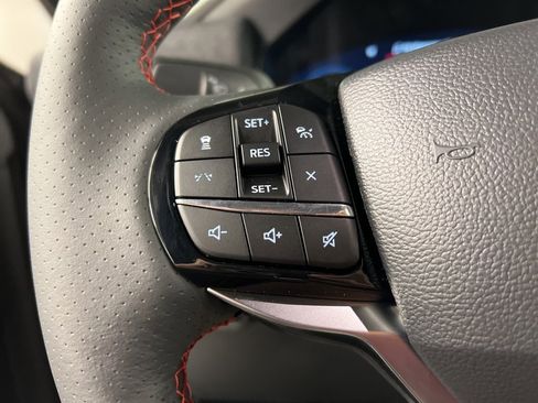 New 2026 Ford Explorer ST-Line w/ ST-Line Street Pack image 18