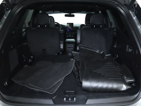 Used 2023 Ford Explorer ST w/ Equipment Group 401A AWD/4WD image 32