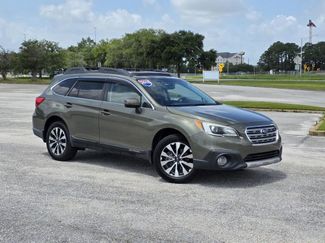 Used 2016 Subaru Outback 3.6R Limited image 1