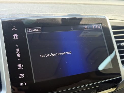 Used 2017 Honda Pilot EX-L image 10