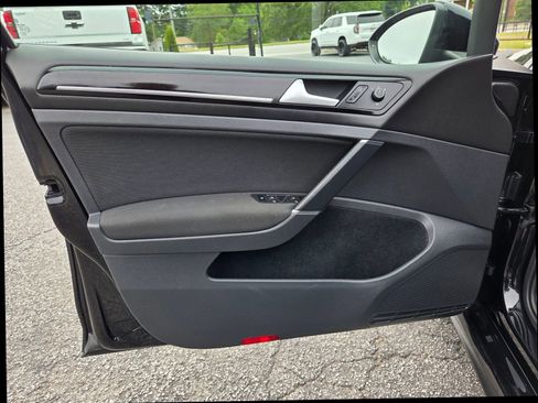 Used 2016 Volkswagen GTI S FWD image 25