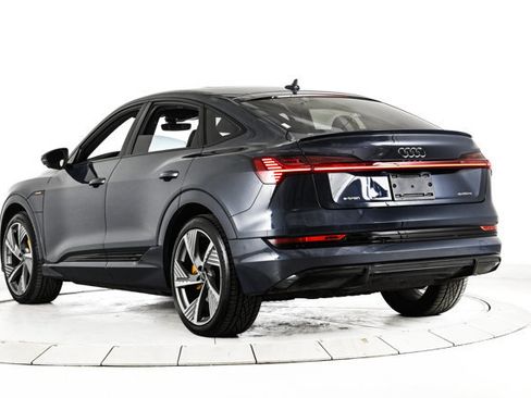 Used 2023 Audi e-tron Prestige w/ Prestige Package image 8