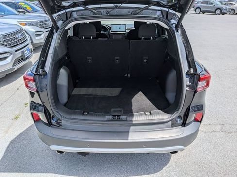 Used 2023 Ford Escape Active w/ Tech Pack #1 AWD/4WD image 17