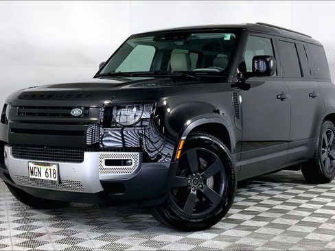 Used 2022 Land Rover Defender 110 SE AWD/4WD image 1