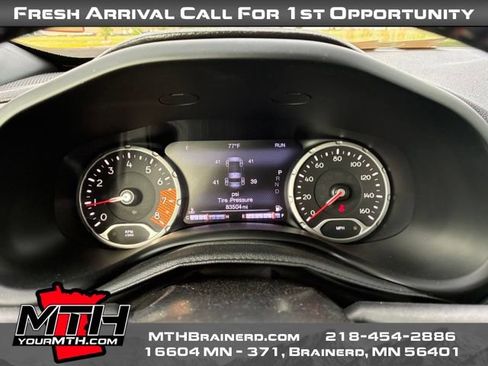 Used 2020 Jeep Renegade Trailhawk w/ Cold Weather Group AWD/4WD image 13