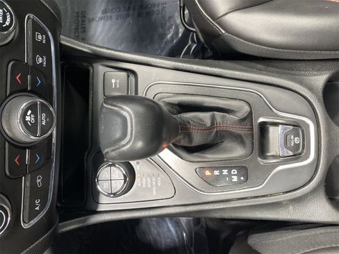 Used 2021 Jeep Cherokee Trailhawk w/ Sun, Sound & Nav Group image 20