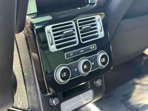 Used 2017 Land Rover Range Rover Supercharged image 18