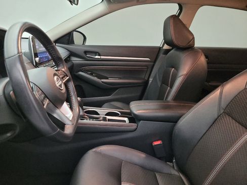 Used 2023 Nissan Altima 2.5 SR FWD image 17