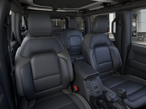 New 2026 Ford Bronco Outer Banks AWD/4WD image 11