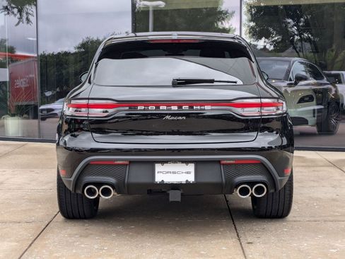 Used 2025 Porsche Macan image 10
