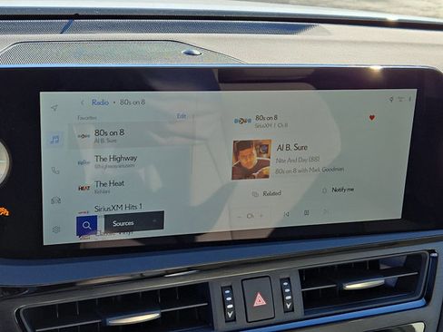 New 2025 Lexus ES 300h w/ Premium Package image 13