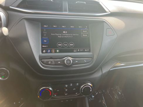 Used 2023 Chevrolet TrailBlazer LT AWD/4WD image 14
