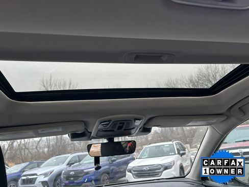 Used 2023 Subaru Outback Premium image 14