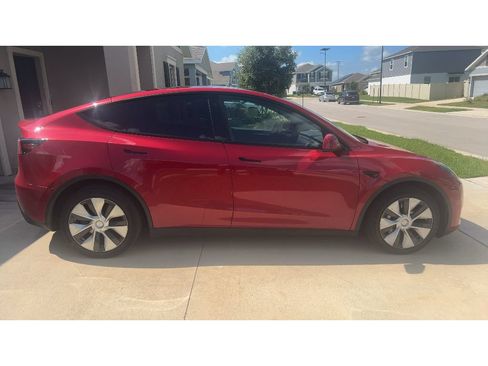 Used 2023 Tesla Model Y Long Range AWD/4WD image 5