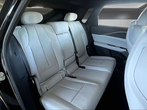 Certified 2024 Cadillac Lyriq Luxury AWD/4WD image 25