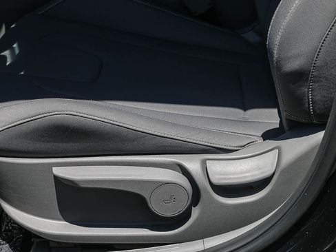 Certified 2026 Hyundai Elantra Sport FWD image 25