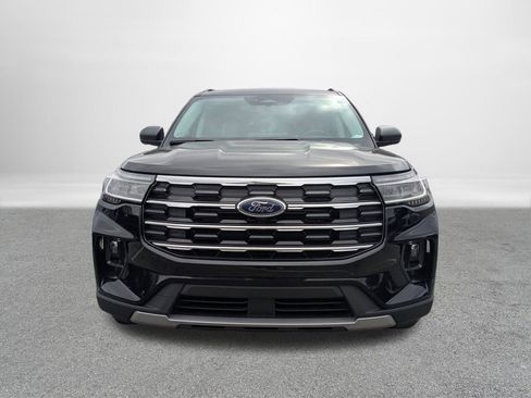 New 2026 Ford Explorer Active RWD image 8