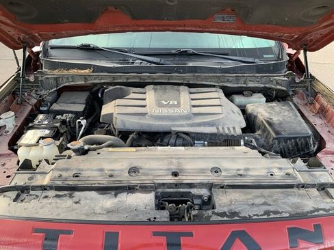 Used 2019 Nissan Titan SV w/ SV Convenience Package image 42