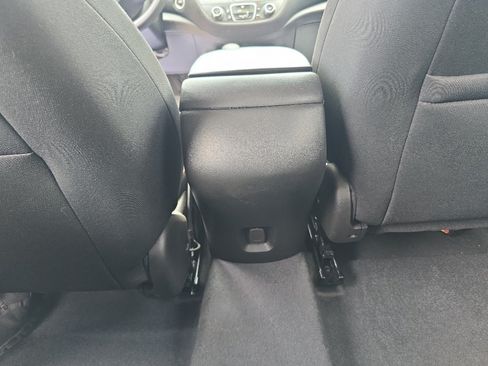 Used 2025 Chevrolet Malibu LS FWD image 11
