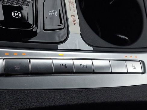 New 2026 Kia Carnival EX FWD image 17