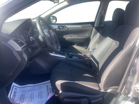 Used 2018 Nissan Sentra S image 9