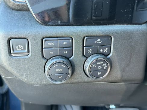 Used 2022 Chevrolet Silverado 1500 RST AWD/4WD image 21