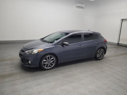 Used 2016 Kia Forte SX w/ SX Premium Technology Package image 2