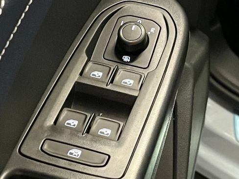 New 2026 Volkswagen Taos SE AWD/4WD image 19
